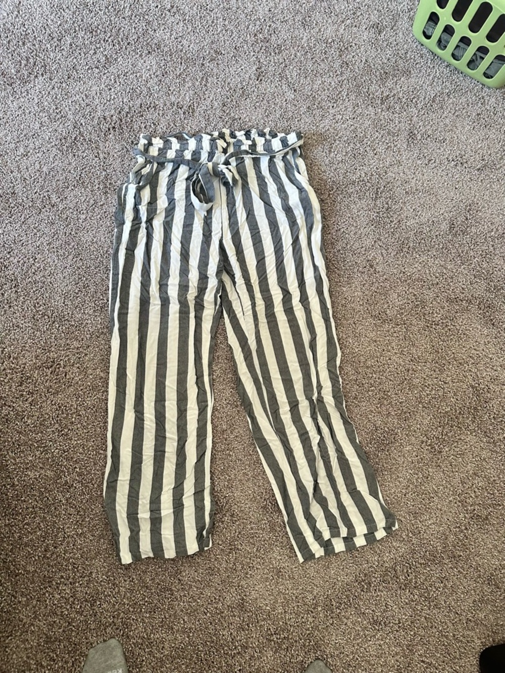 American Eagle Outfitters Vertical Stripe Paperbag Waist Pants - Gray & White
